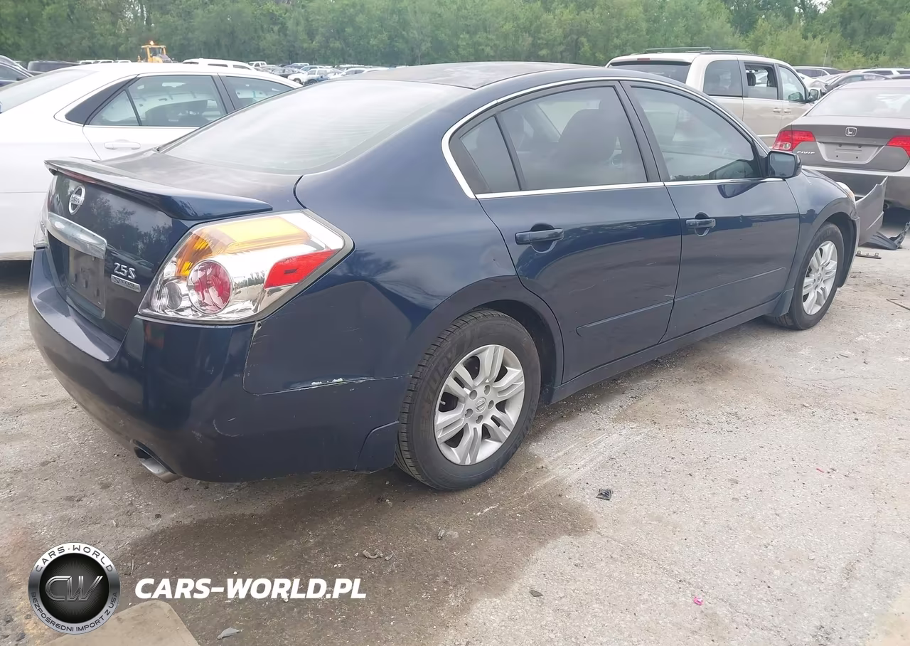 2011 Nissan Altima 2.5 S VIN:1N4AL2AP8BN413718 - 4