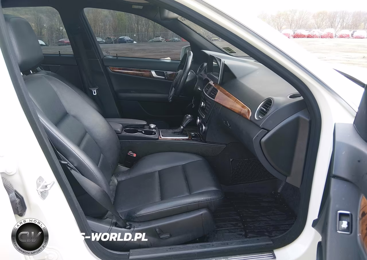 2012 Mercedes-Benz C 300 Sport 4Matic VIN:WDDGF8BB0CR222358 - 5