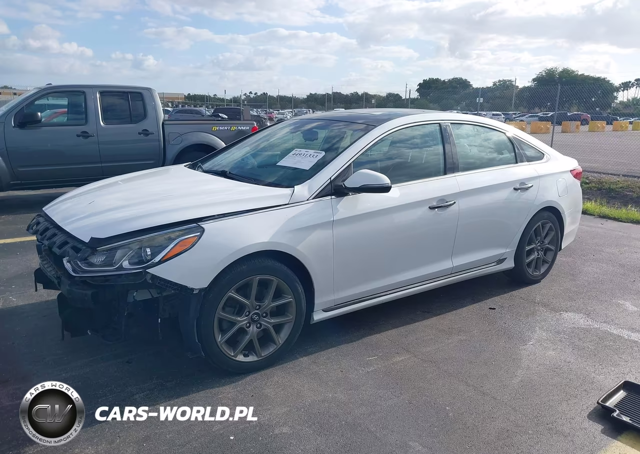 2018 Hyundai Sonata Sport 2.0T VIN:5NPE34AB3JH634895 - 2
