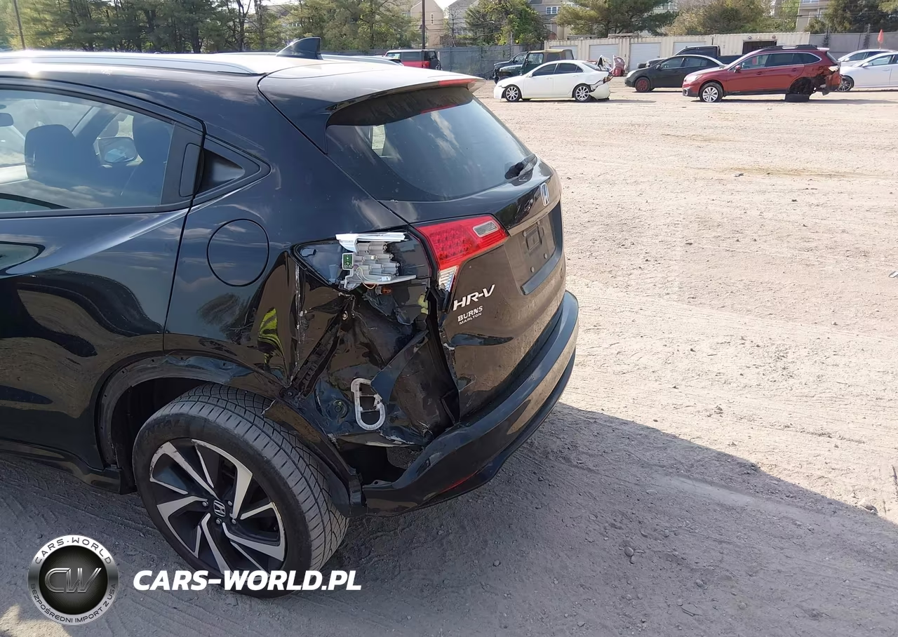 2019 Honda Hr-V Sport VIN:3CZRU6H1XKG733435 - 16