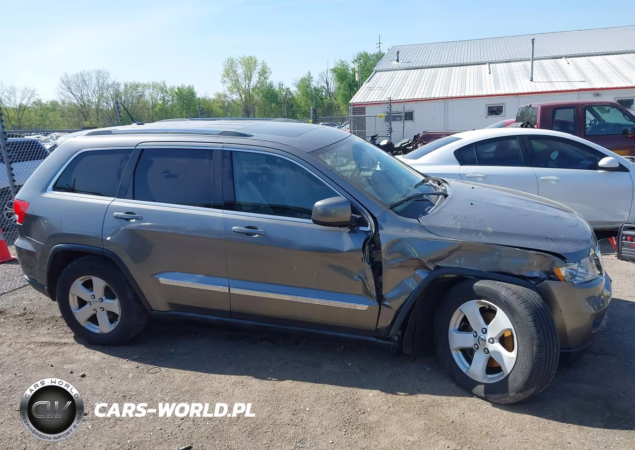 2011 Jeep Grand Cherokee Laredo VIN:1J4RR4GG5BC737276 - 13