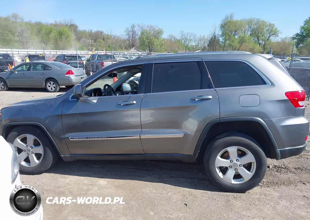 2011 Jeep Grand Cherokee Laredo VIN:1J4RR4GG5BC737276 - 14