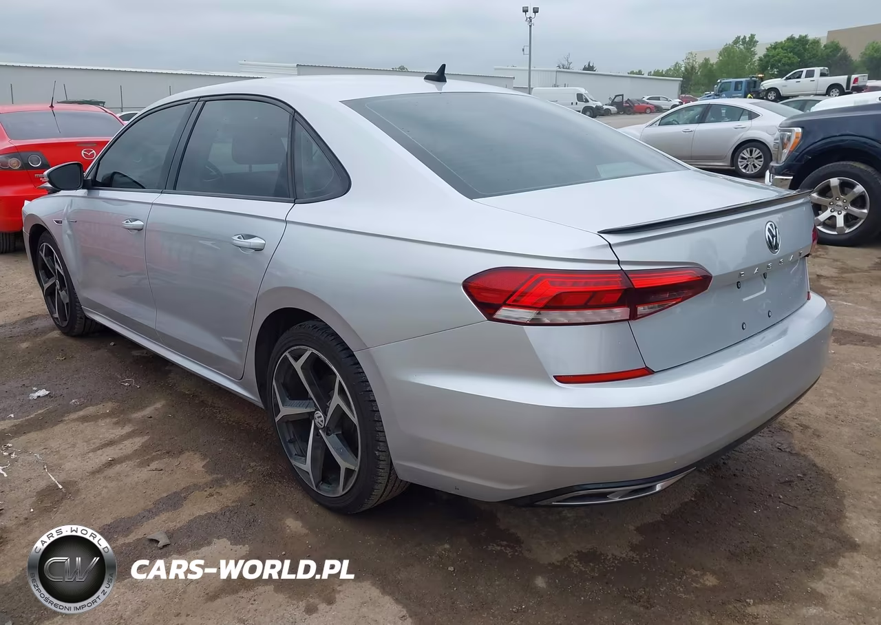 2020 Volkswagen Passat 2.0T R-Line VIN:1VWMA7A33LC015897 - 3
