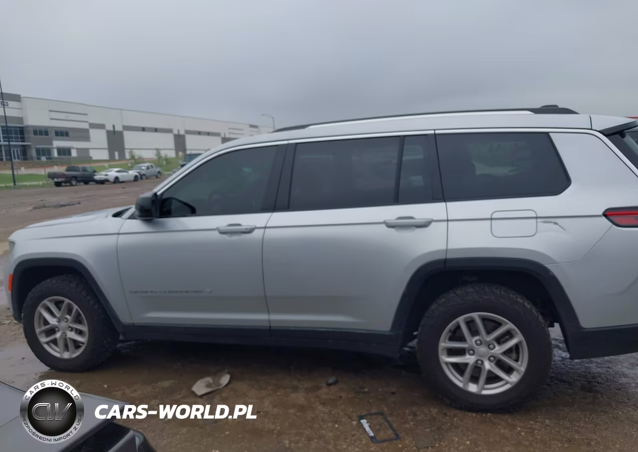 2023 Jeep Grand Cherokee L Laredo 4X4 VIN:1C4RJKAG5P8845563 - 14