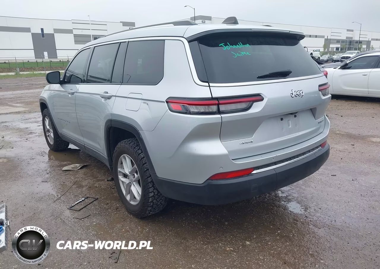 2023 Jeep Grand Cherokee L Laredo 4X4 VIN:1C4RJKAG5P8845563 - 3
