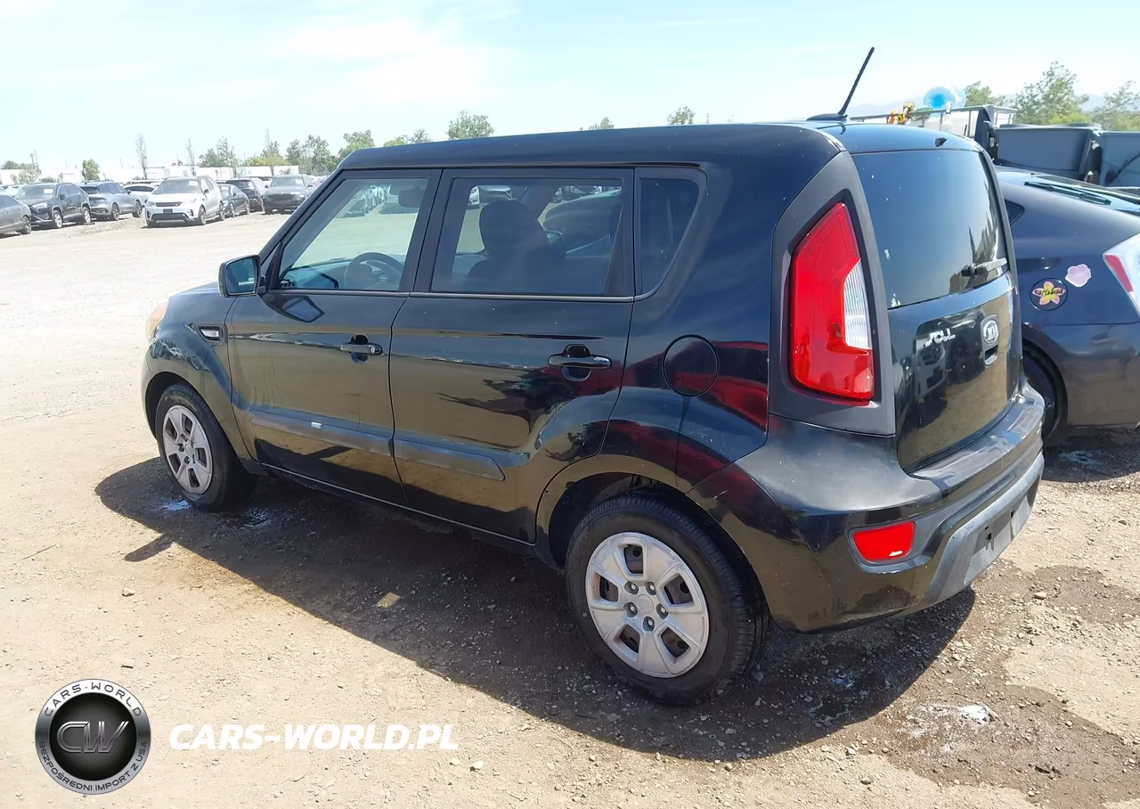 2013 Kia Soul VIN:KNDJT2A59D7633739 - 3