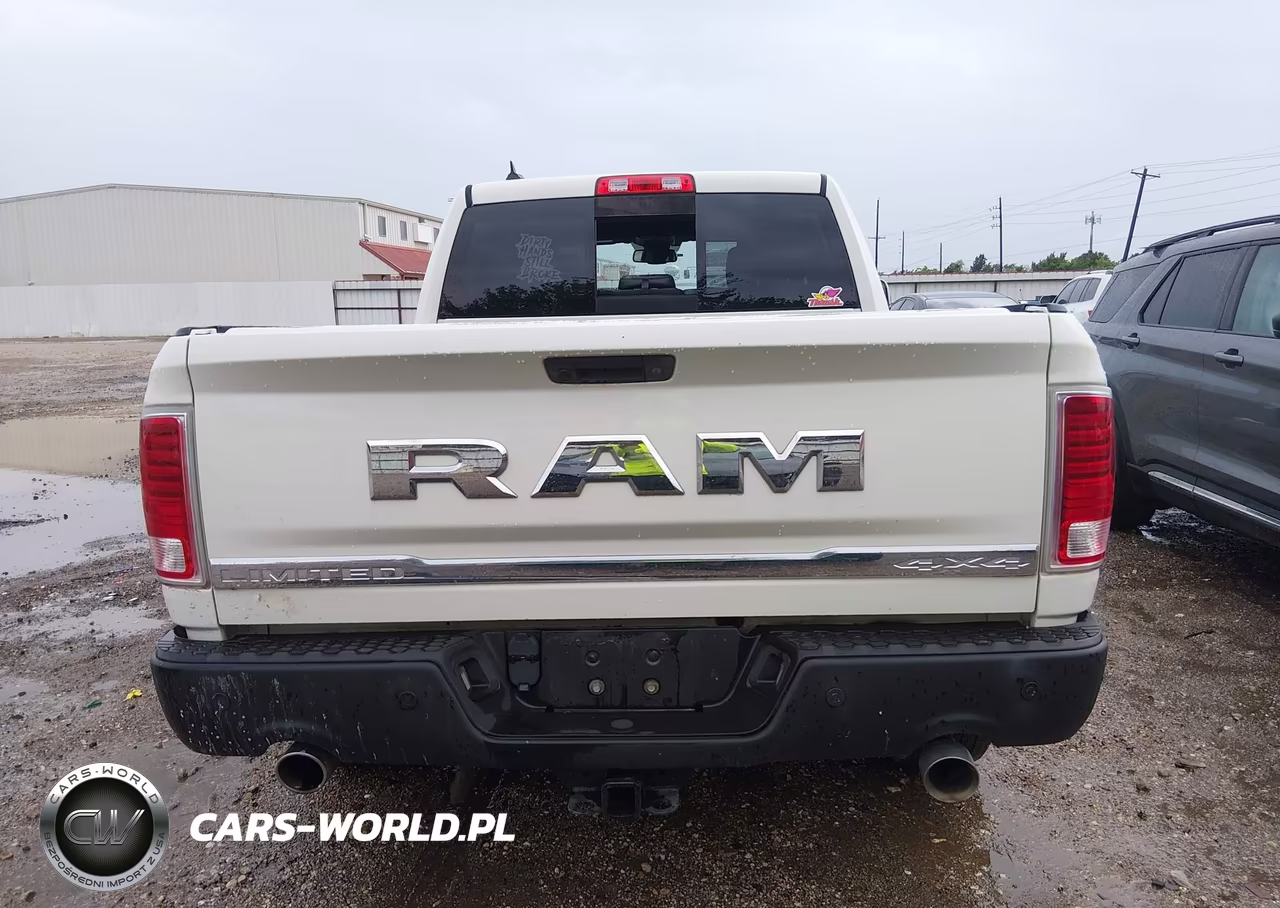 2017 Ram 1500 Limited 4X4 5'7 Box VIN:1C6RR7PT9HS636784 - 17