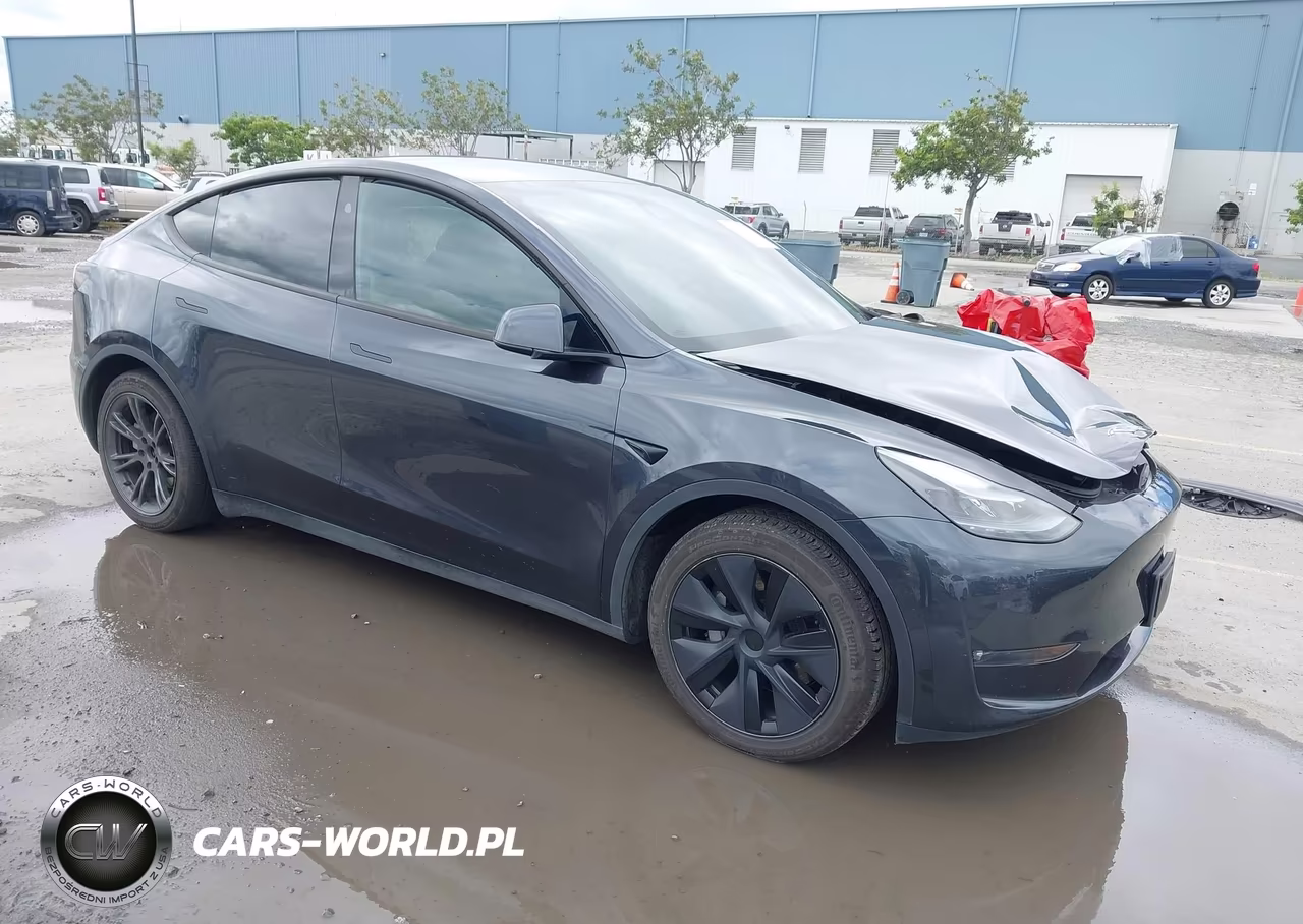 2025 Tesla Model Y Long Range Dual Motor All-Wheel Drive