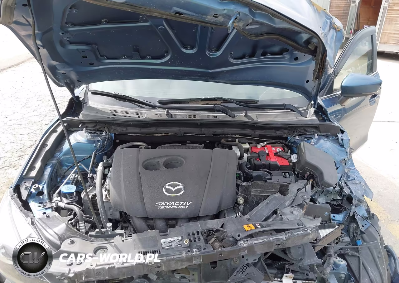 2018 Mazda Mazda3 Touring VIN:3MZBN1L36JM188153 - 10