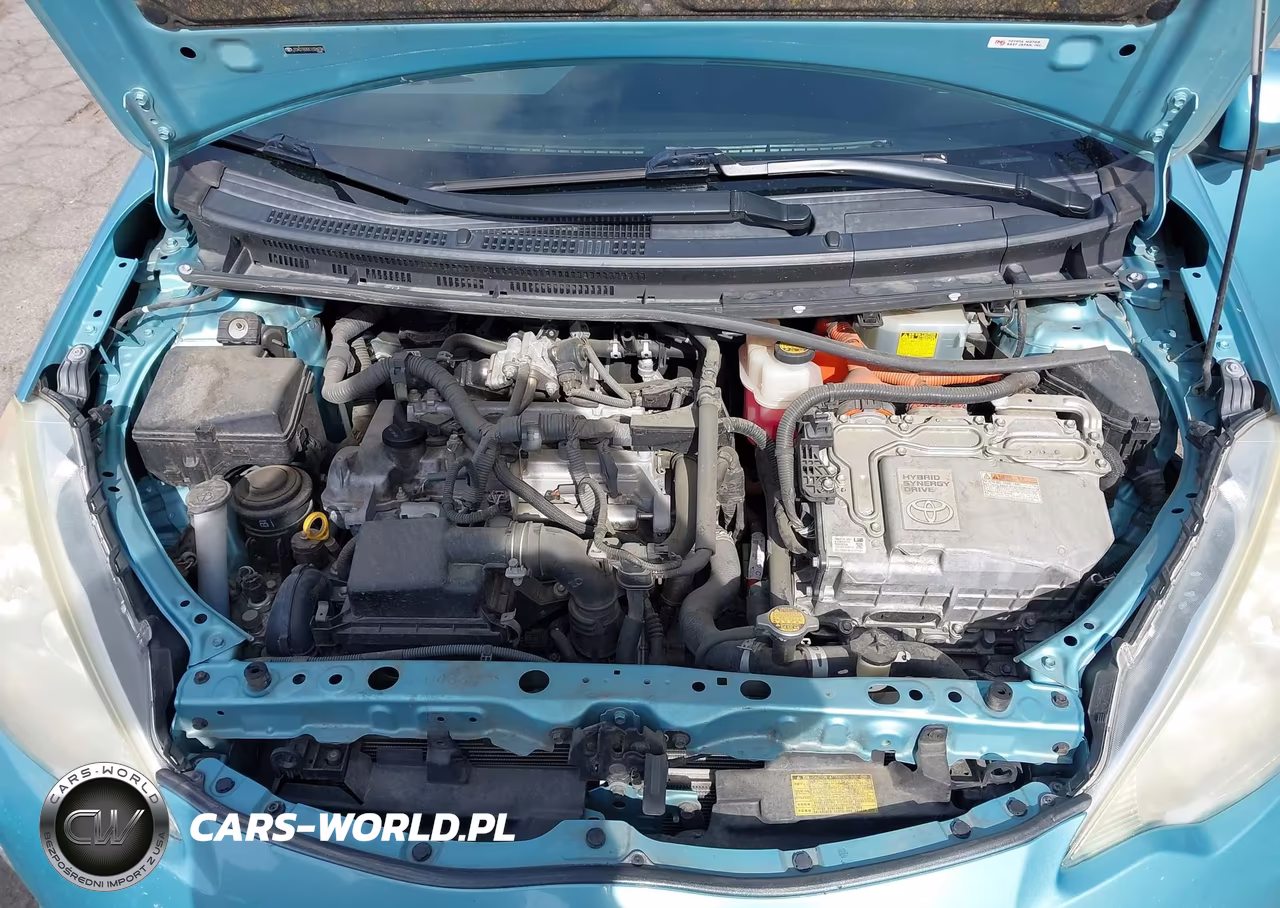 2012 Toyota Prius C Two VIN:JTDKDTB30C1026036 - 10