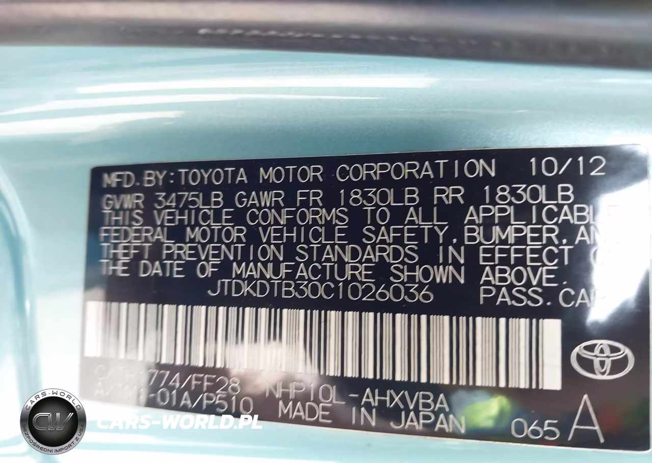2012 Toyota Prius C Two VIN:JTDKDTB30C1026036 - 9