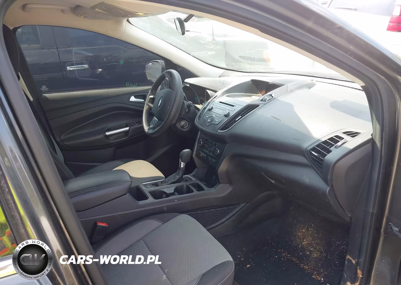 2017 Ford Escape Se VIN:1FMCU0GD3HUC85321 - 5