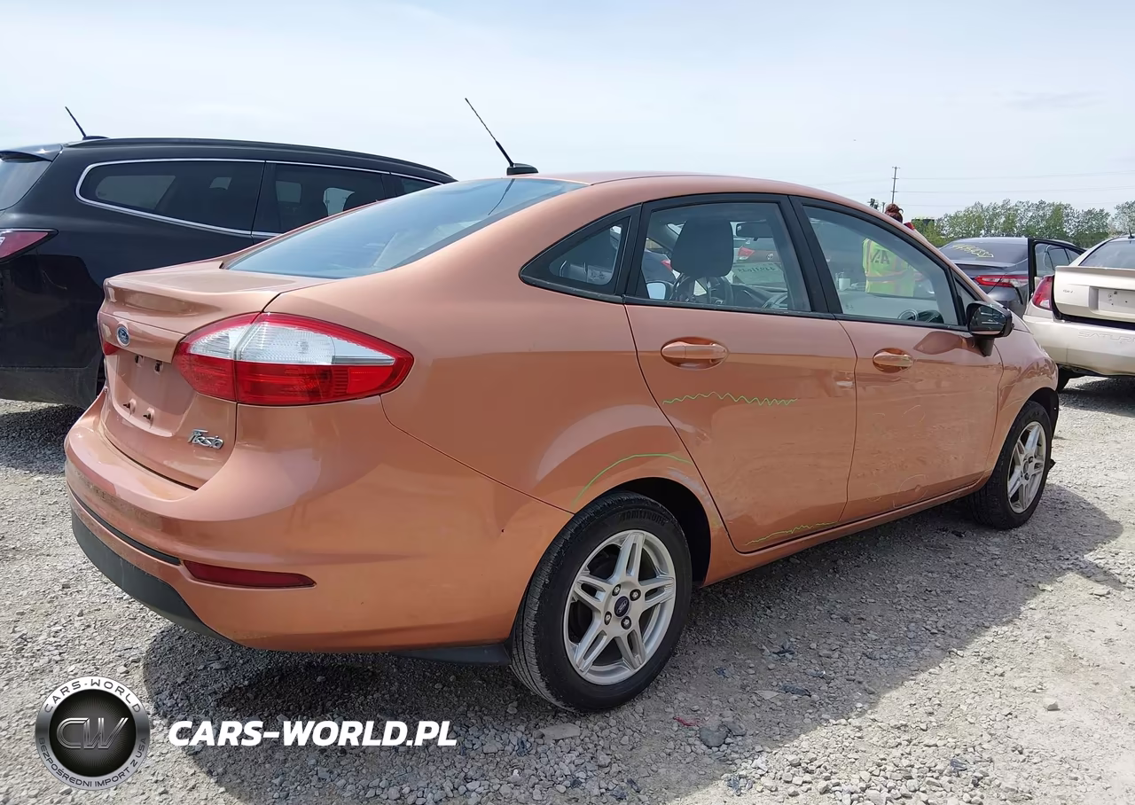 2017 Ford Fiesta Se VIN:3FADP4BJ8HM131587 - 4