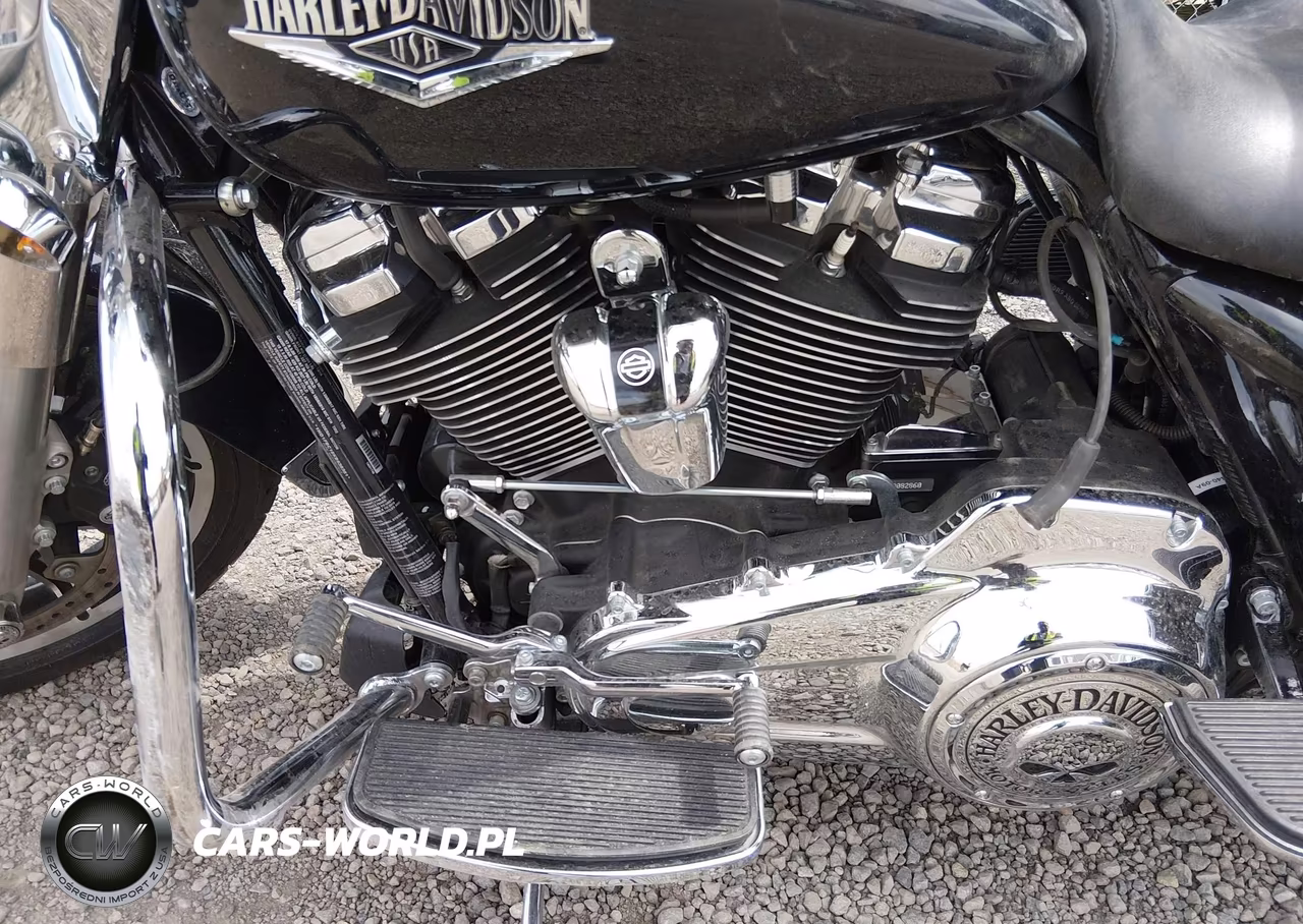 2019 Harley-Davidson Flhr VIN:1HD1FBC18KB638361 - 9