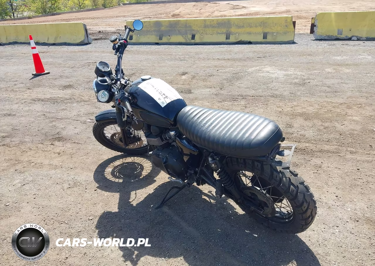 2014 Triumph Motorcycle Scrambler VIN:SMT925RNXET646327 - 3