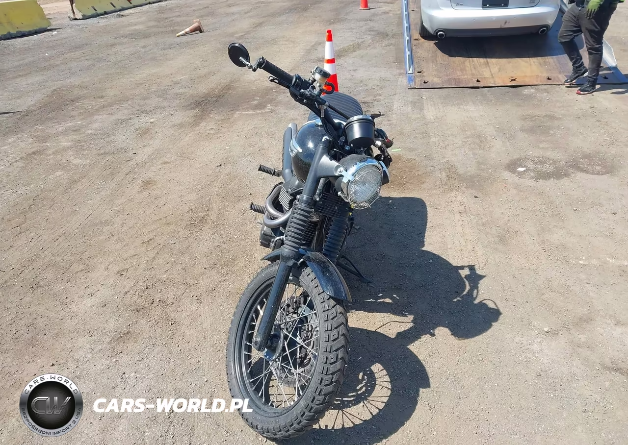 2014 Triumph Motorcycle Scrambler VIN:SMT925RNXET646327 - 5