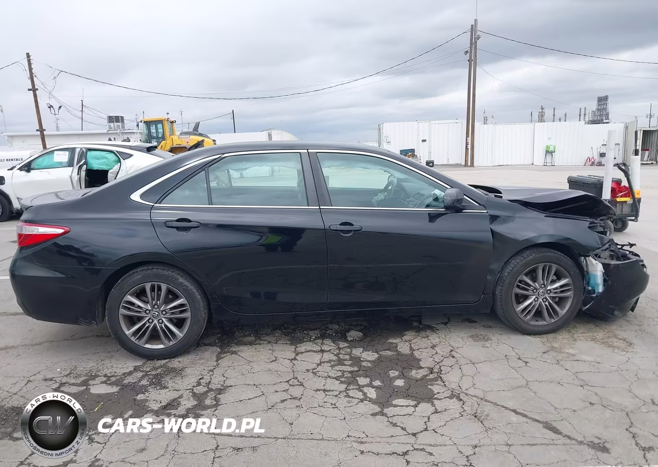 2016 Toyota Camry Se VIN:4T1BF1FK6GU516030 - 14