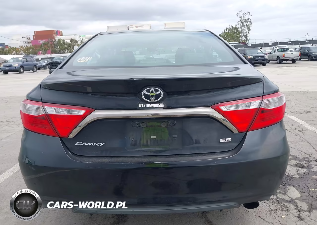 2016 Toyota Camry Se VIN:4T1BF1FK6GU516030 - 17