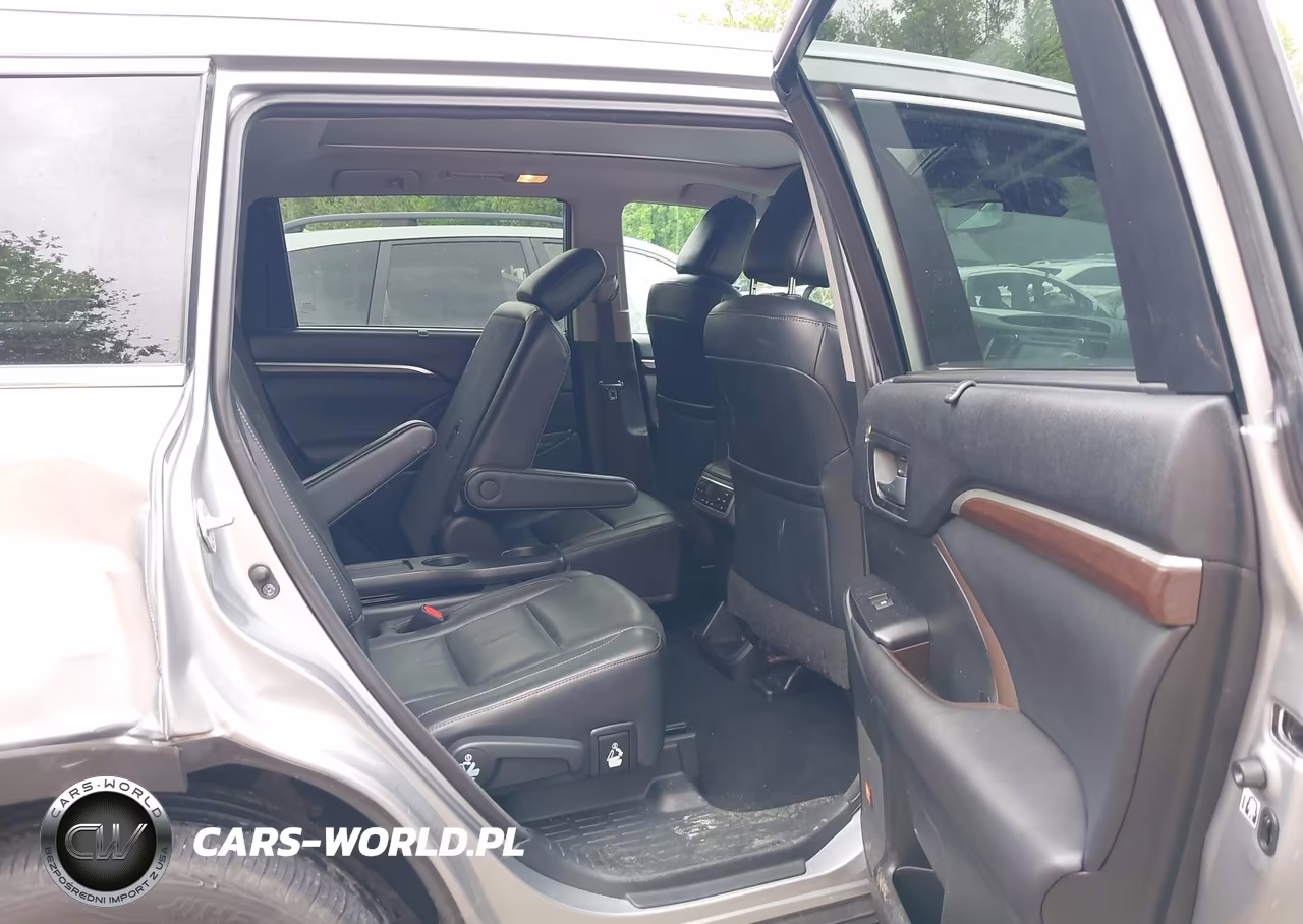 2016 Toyota Highlander Limited Platinum V6 VIN:5TDDKRFH0GS349129 - 8