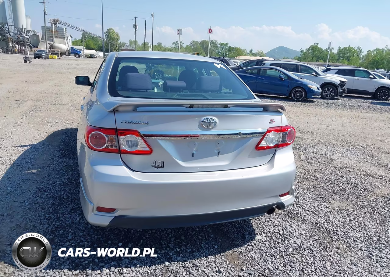 2011 Toyota Corolla S VIN:2T1BU4EE8BC708191 - 17
