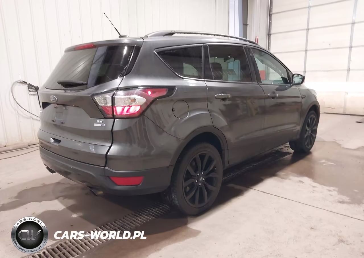 2018 Ford Escape Se VIN:1FMCU9GD5JUA42331 - 4