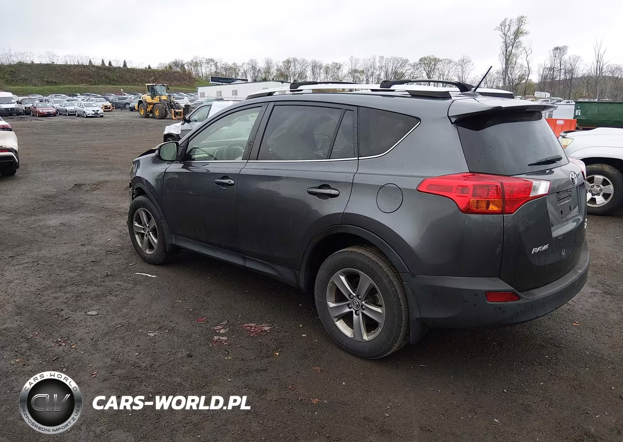 2015 Toyota Rav4 Xle VIN:JTMRFREV5FD174596 - 3