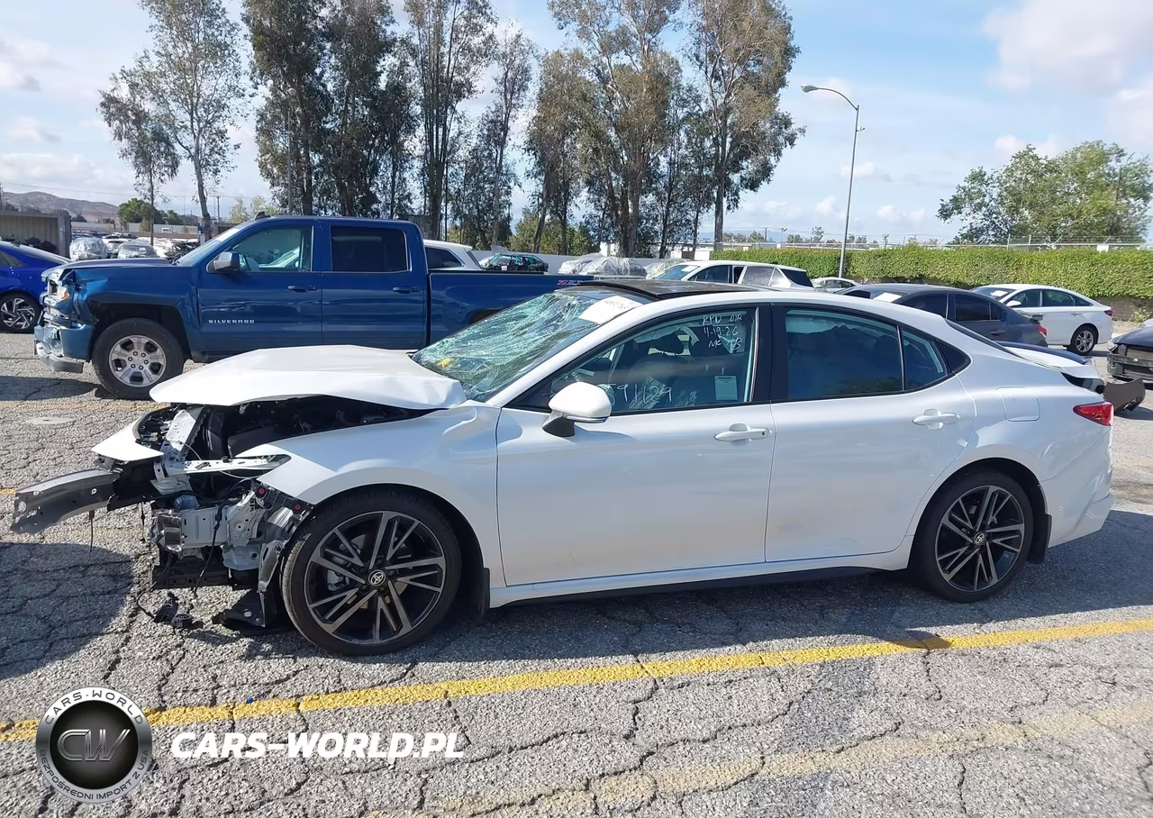 2025 Toyota Camry Xse VIN:4T1DAACK9SU591129 - 14