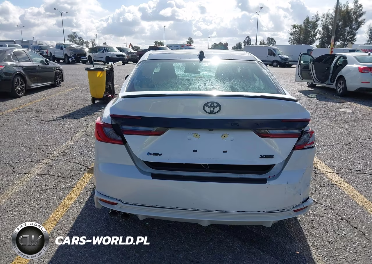 2025 Toyota Camry Xse VIN:4T1DAACK9SU591129 - 16