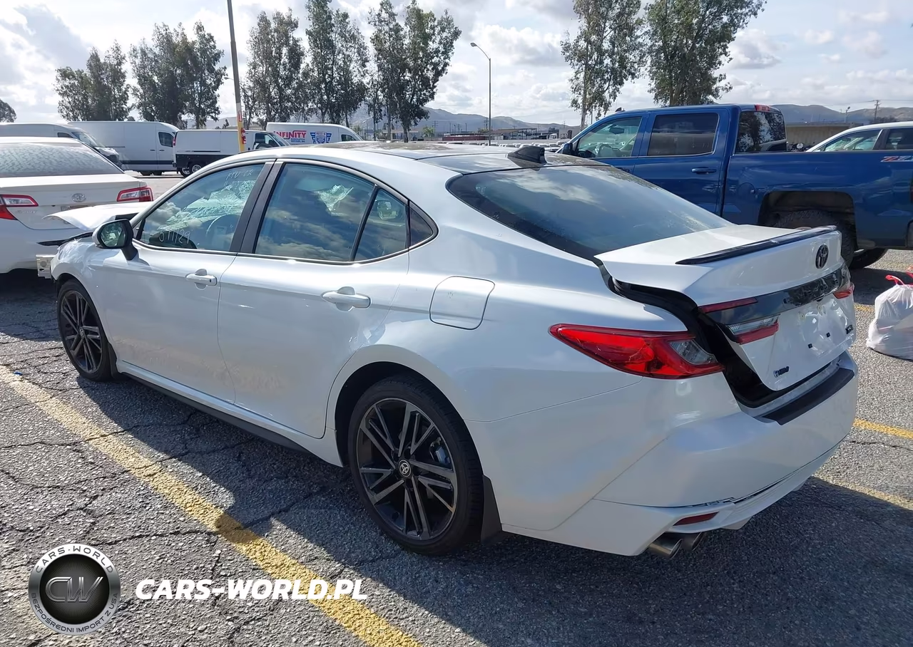 2025 Toyota Camry Xse VIN:4T1DAACK9SU591129 - 3