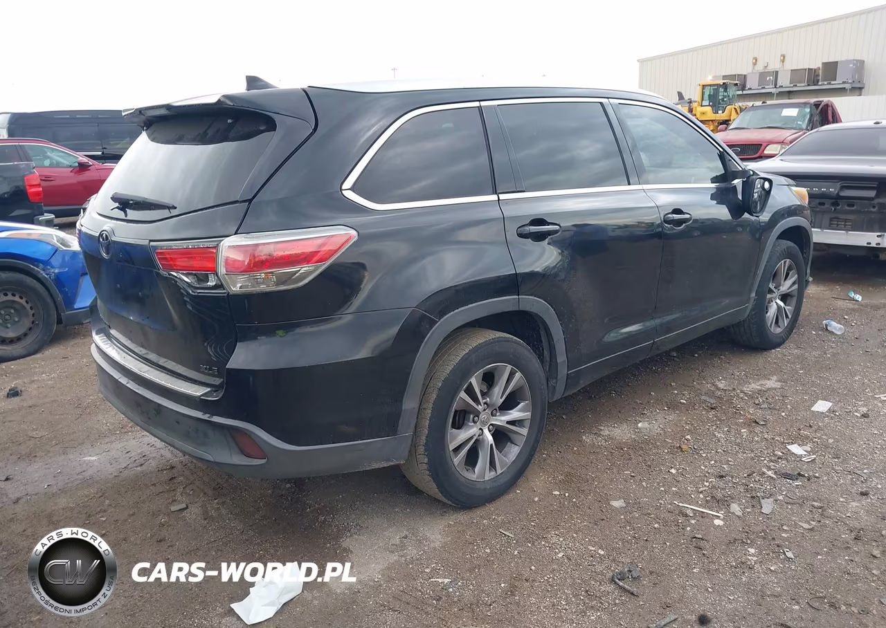 2014 Toyota Highlander Xle V6 VIN:5TDKKRFH3ES016072 - 4