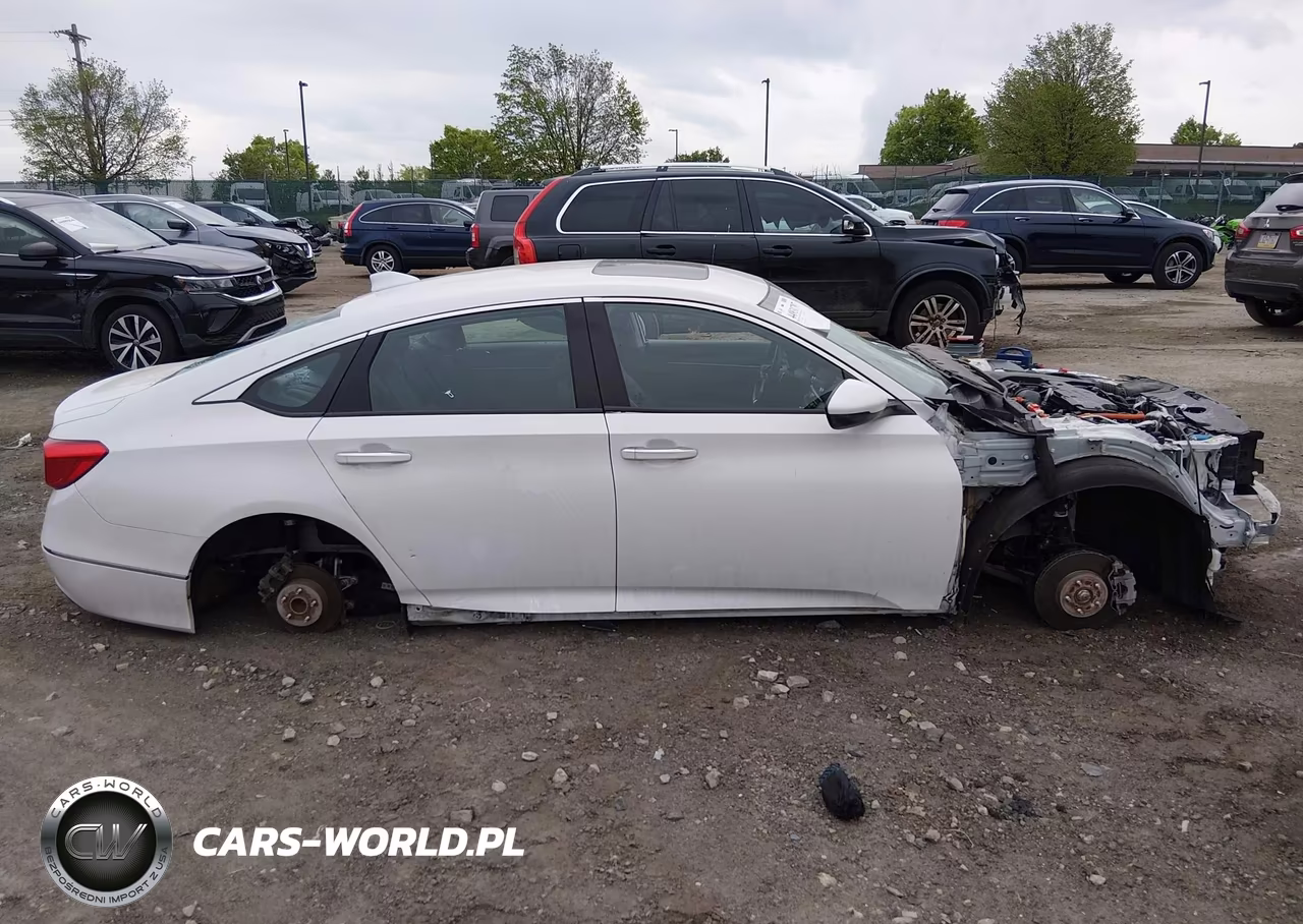 2021 Honda Accord Hybrid Touring VIN:1HGCV3F96MA018641 - 12