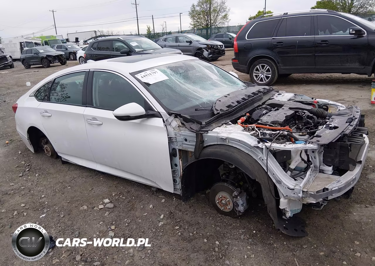 2021 Honda Accord Hybrid Touring VIN:1HGCV3F96MA018641 - 17