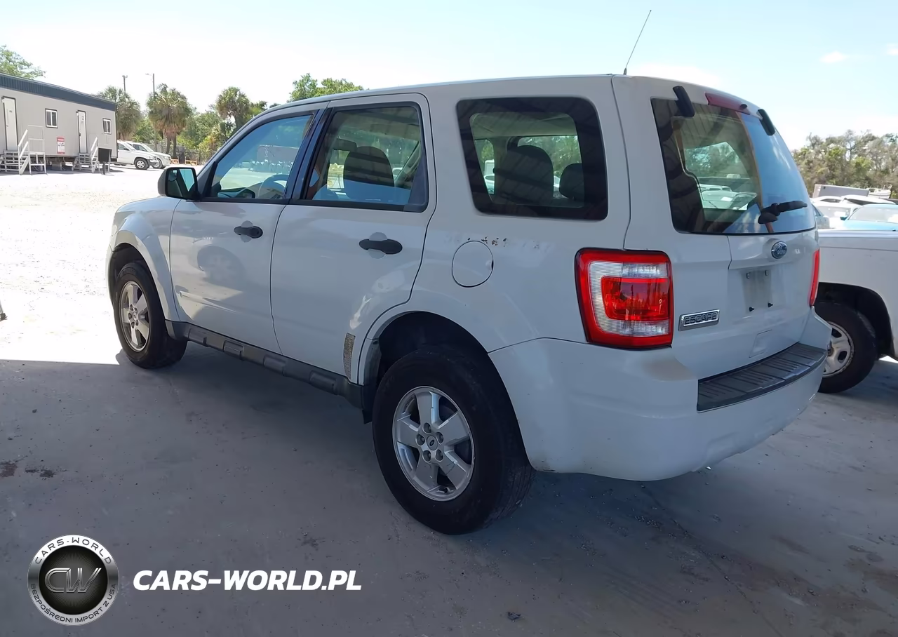2011 Ford Escape Xls VIN:1FMCU0C7XBKB60691 - 3