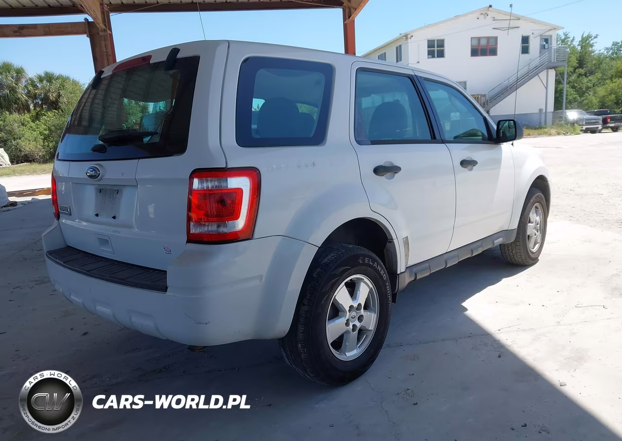 2011 Ford Escape Xls VIN:1FMCU0C7XBKB60691 - 4