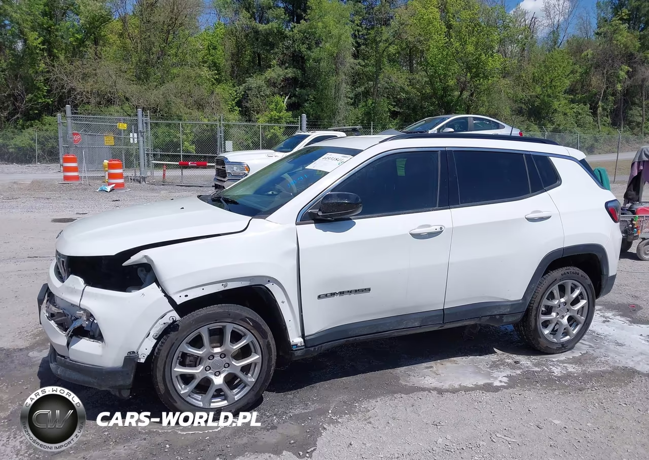 2022 Jeep Compass Latitude Lux 4X4 VIN:3C4NJDFB8NT178719 - 14