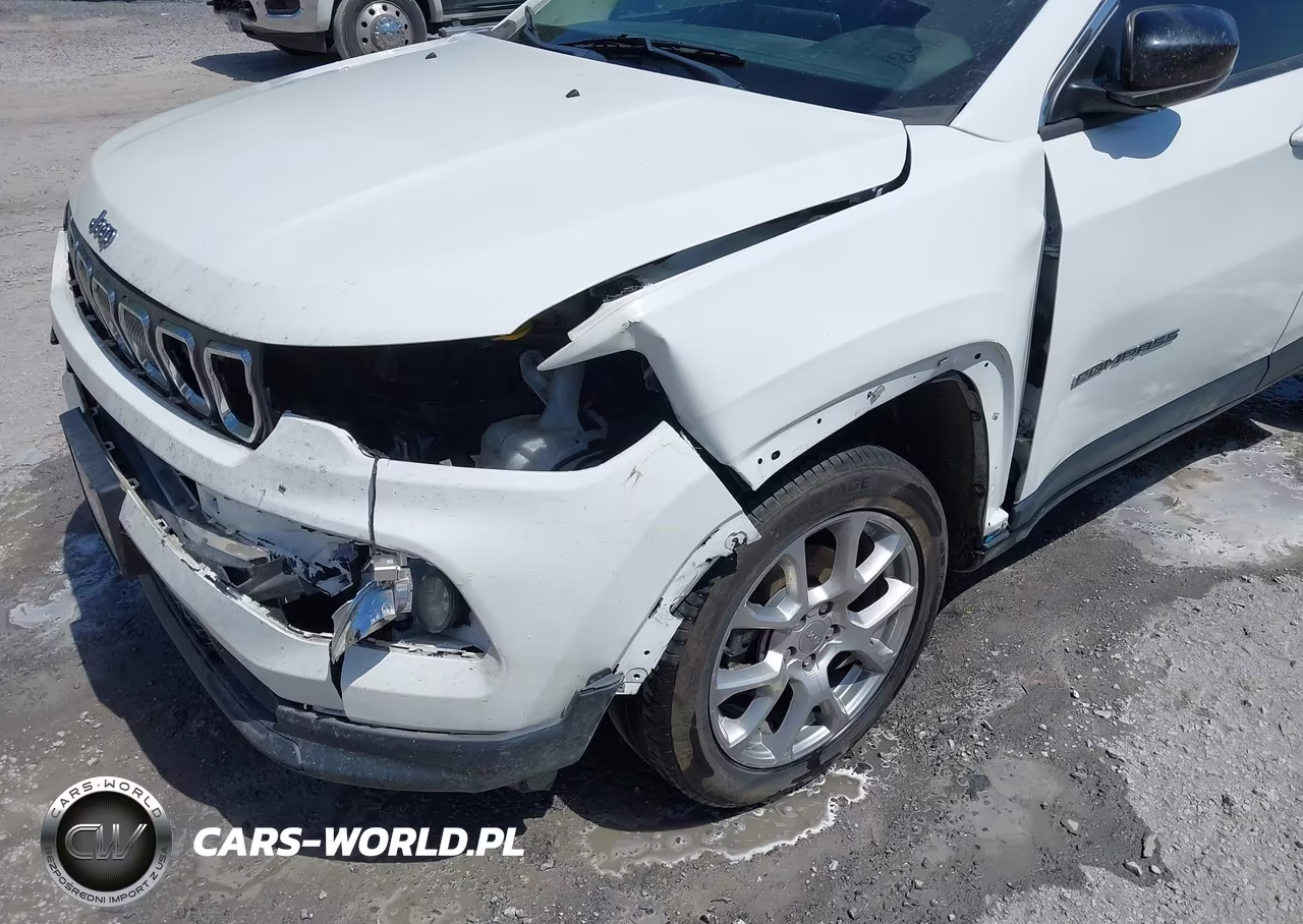 2022 Jeep Compass Latitude Lux 4X4 VIN:3C4NJDFB8NT178719 - 17