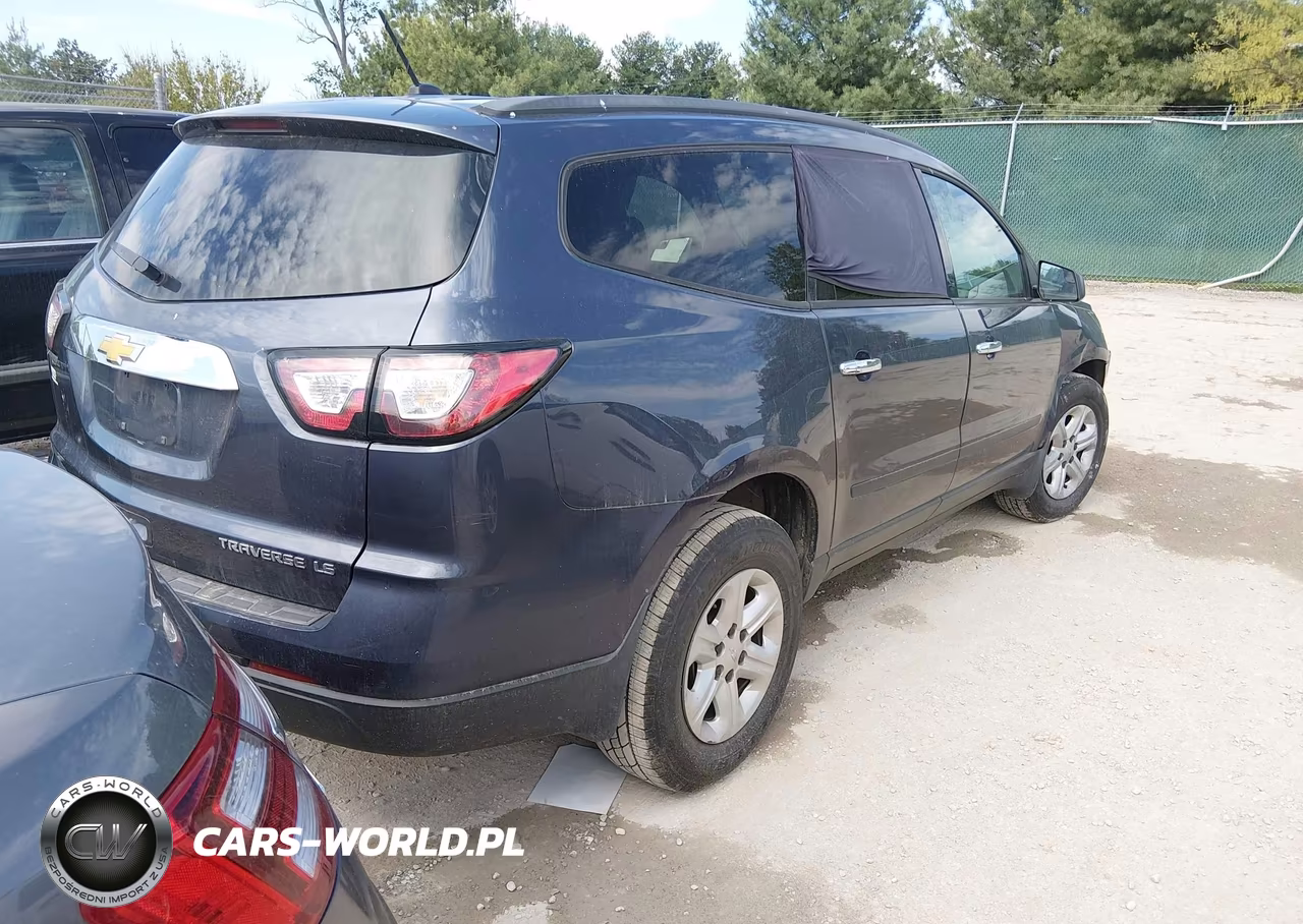 2013 Chevrolet Traverse Ls VIN:1GNKRFKD9DJ157695 - 4