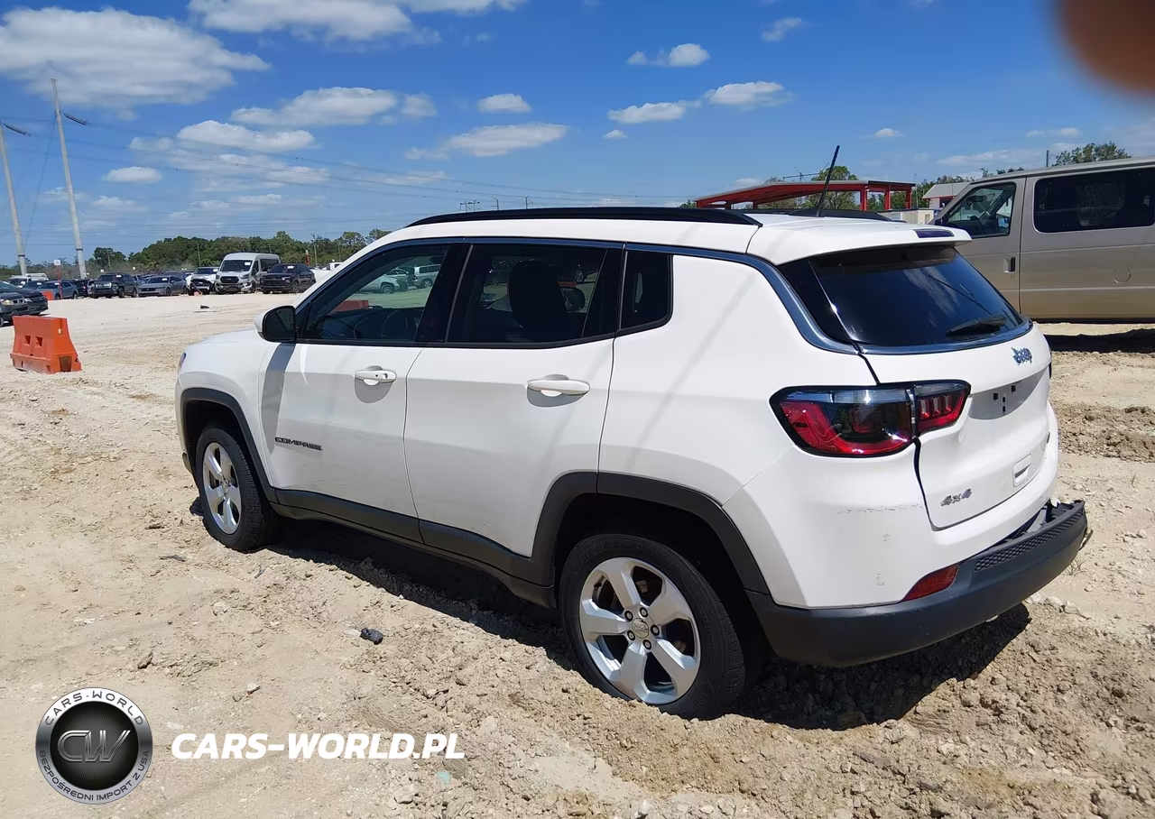 2021 Jeep Compass Latitude 4X4 VIN:3C4NJDBB0MT547917 - 13