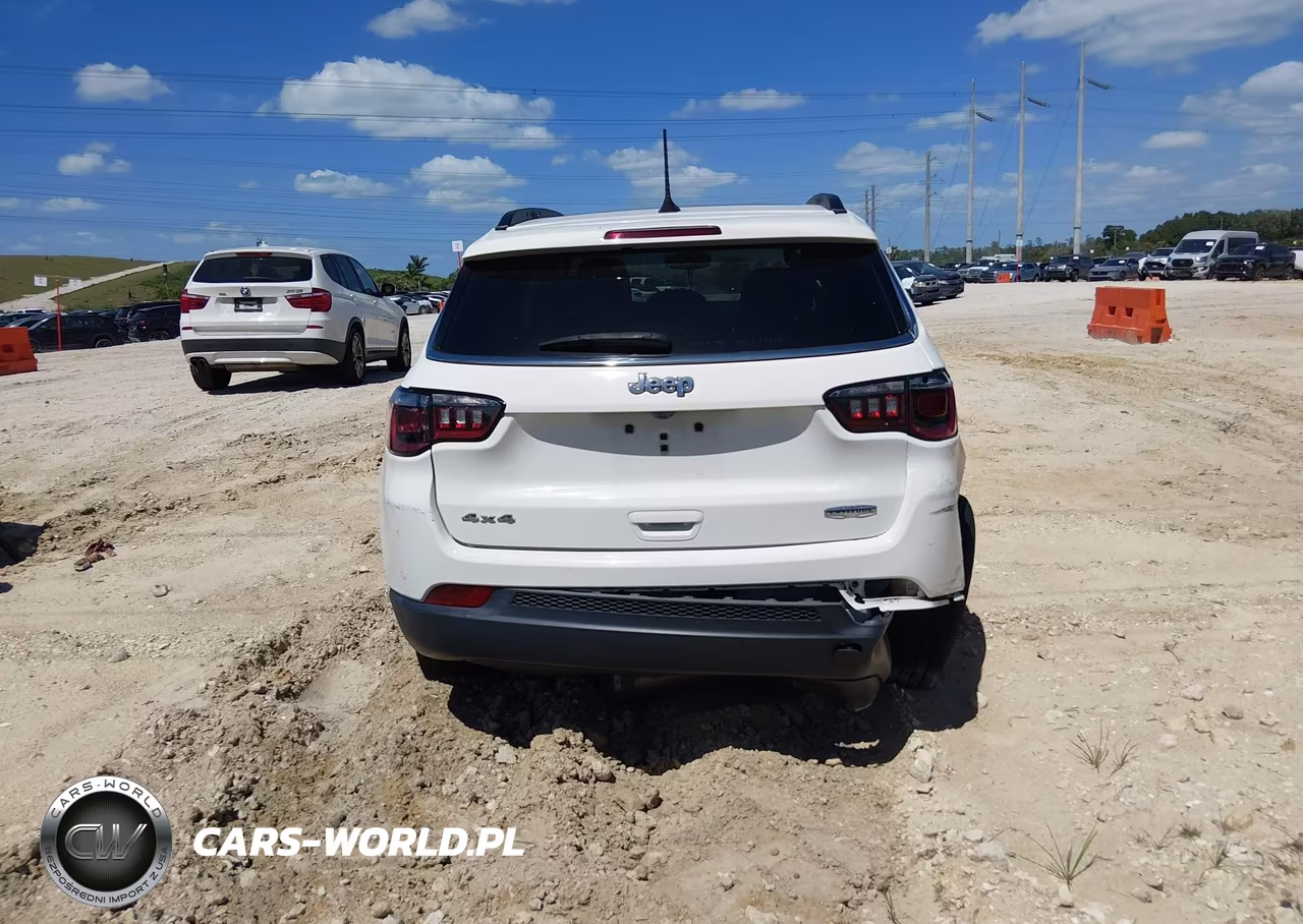 2021 Jeep Compass Latitude 4X4 VIN:3C4NJDBB0MT547917 - 15