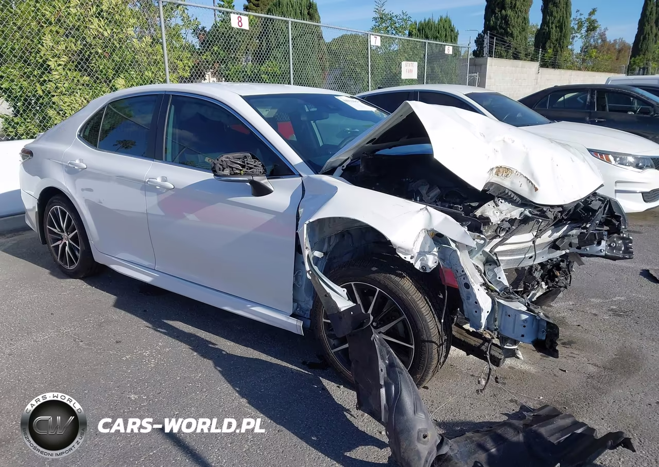 2023 Toyota Camry Se – zdjęcie 1 z 18