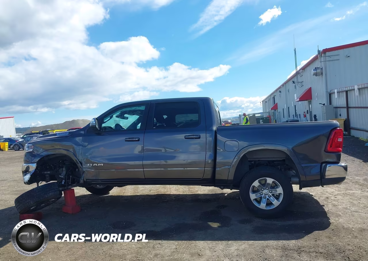 2026 Ram 1500 Laramie 4X4 5'7 Box VIN:1C6SRFJP0TN176607 - 14