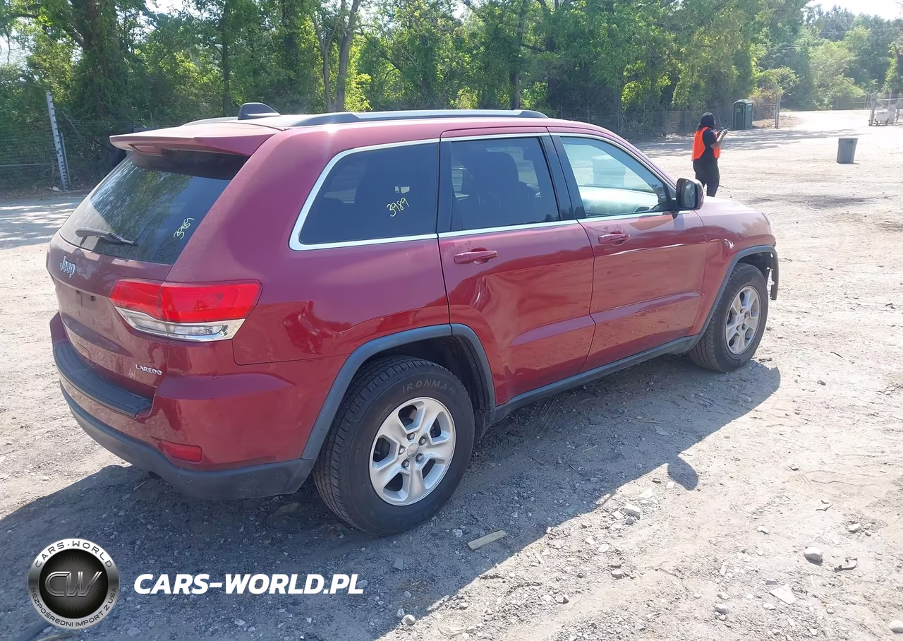 2014 Jeep Grand Cherokee Laredo VIN:1C4RJEAG3EC157850 - 4