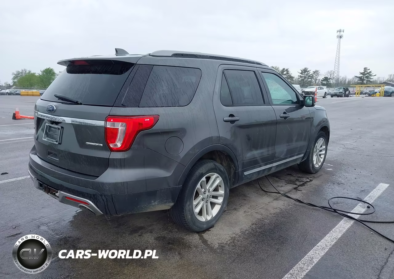 2016 Ford Explorer Xlt VIN:1FM5K7D89GGC07217 - 4