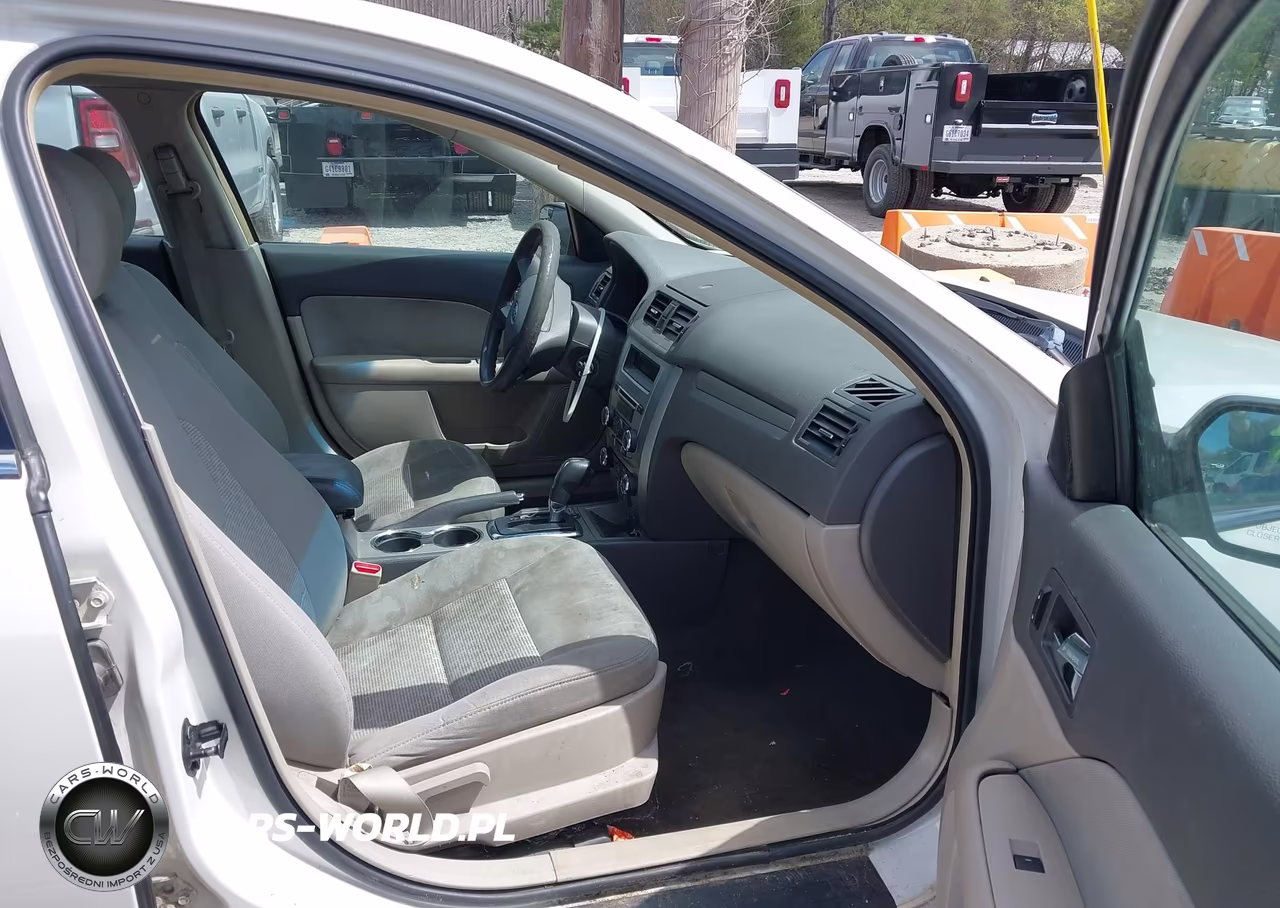 2012 Ford Fusion Se VIN:3FAHP0HAXCR228030 - 5