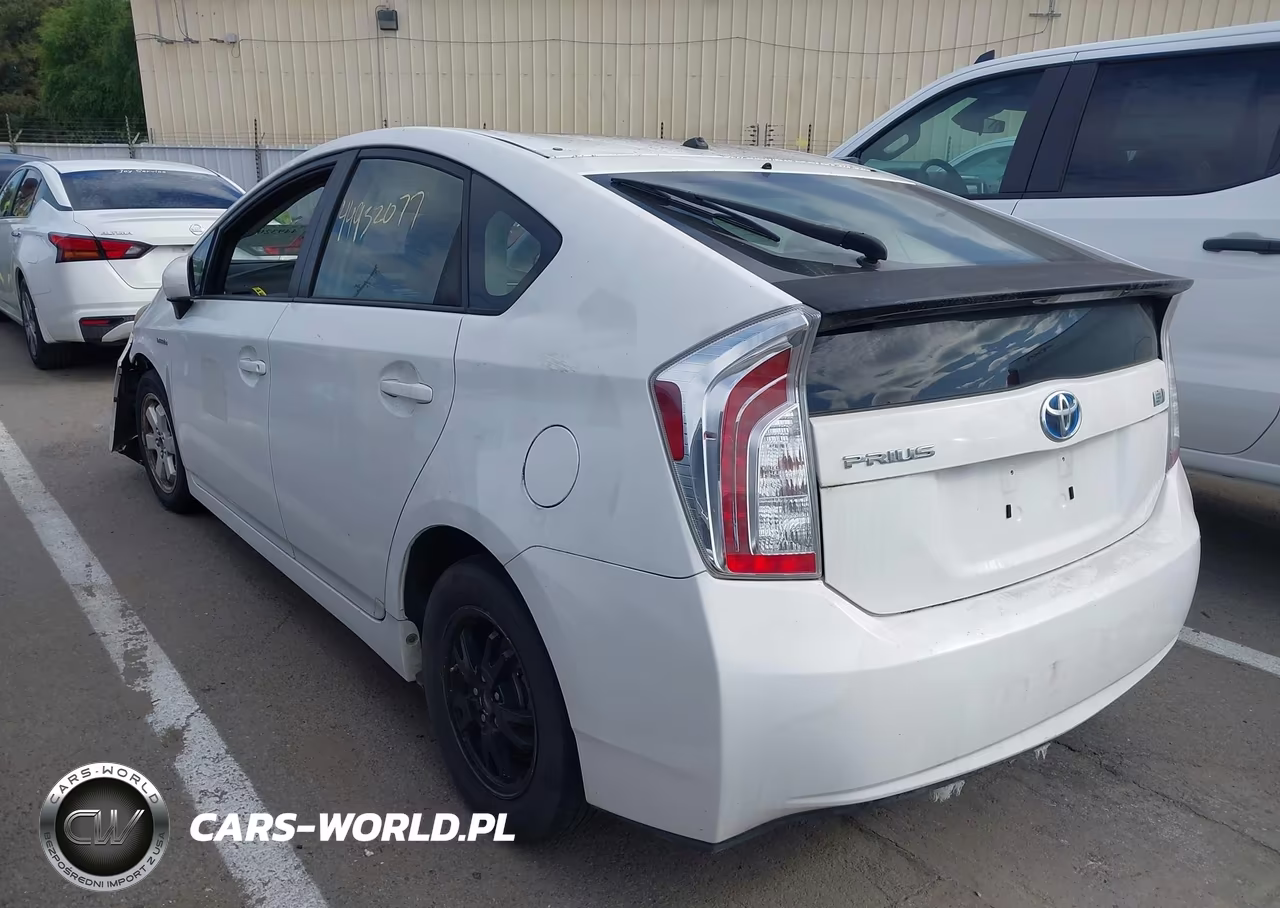 2012 Toyota Prius Two VIN:JTDKN3DU3C5453982 - 3