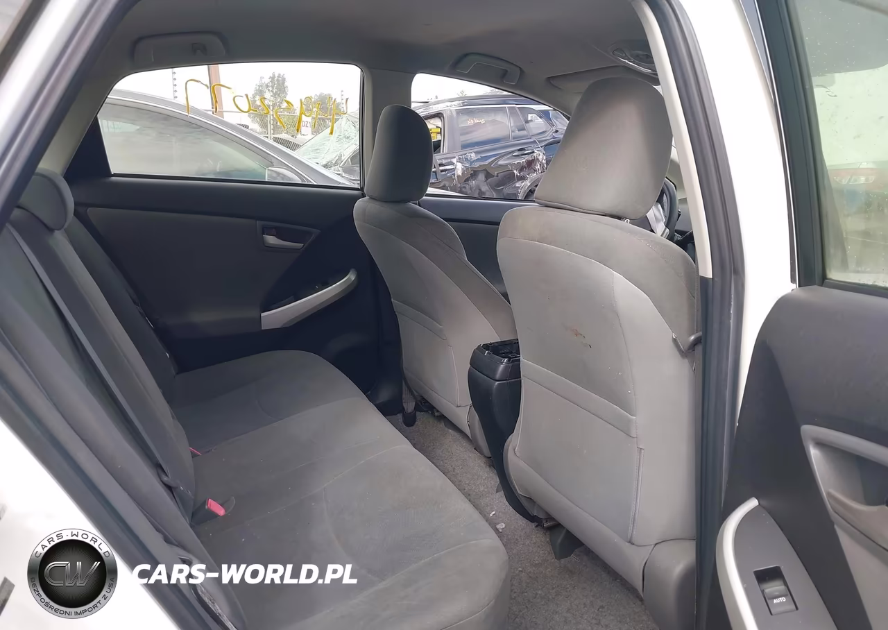 2012 Toyota Prius Two VIN:JTDKN3DU3C5453982 - 8