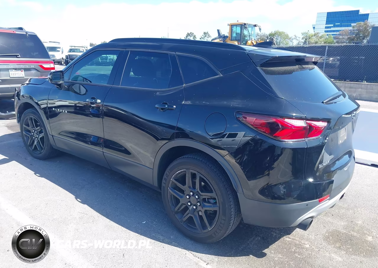 2019 Chevrolet Blazer VIN:3GNKBDRS8KS612870 - 3