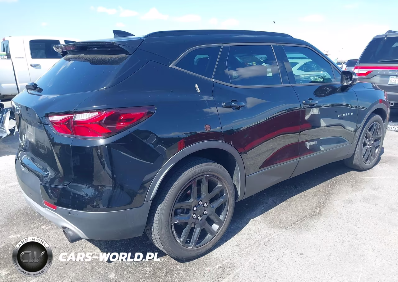 2019 Chevrolet Blazer VIN:3GNKBDRS8KS612870 - 4