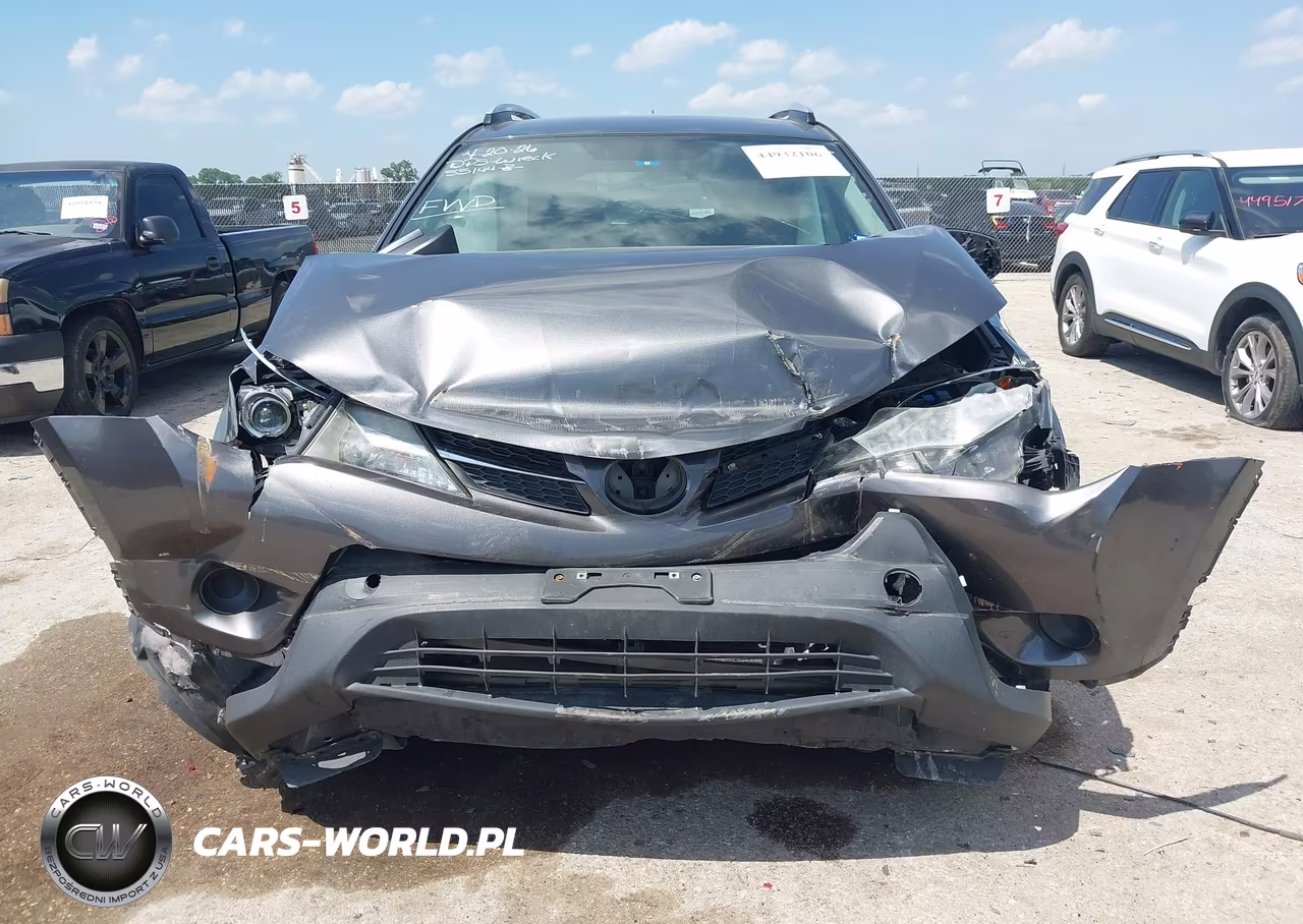 2015 Toyota Rav4 Le VIN:2T3ZFREV9FW136386 - 6