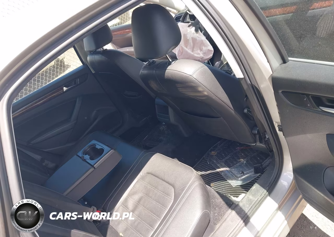 2012 Volkswagen Passat 2.5L Sel VIN:1VWCP7A31CC106161 - 8